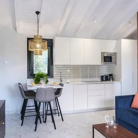 Willa El Encanto Boutique *